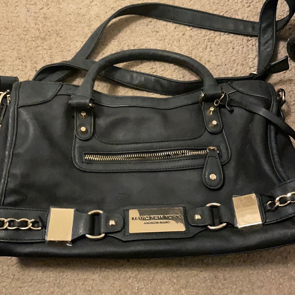 Black & Gold Marc New York Bag!